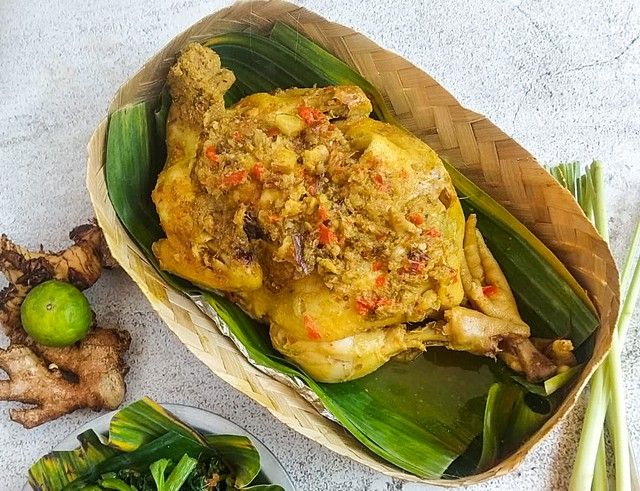 Masakan Nusantara Bali Ayam Betutu